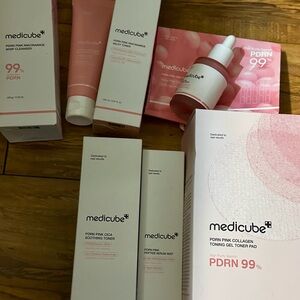 Medicube PDRN Pink Skincare Set